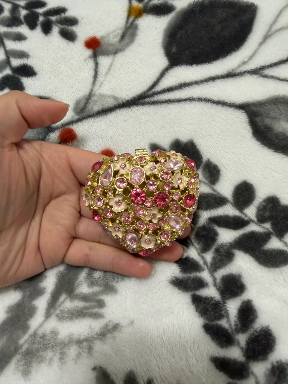 Gold Heart Compact small jewelry box